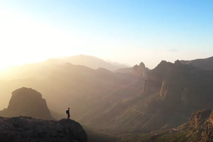 山峰之顶大自然美景励志视频素材