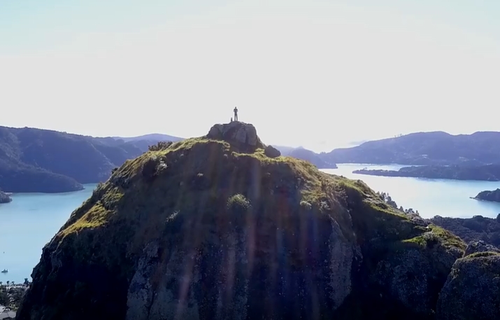 行走山水间高山湖泊励志视频素材