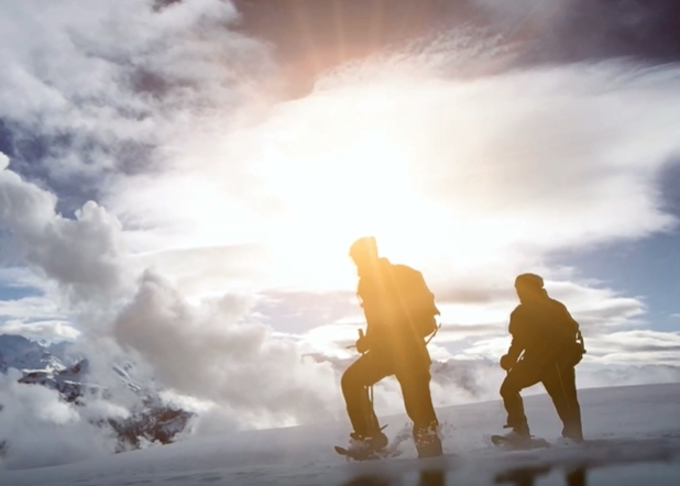 天空之顶登山励志视频素材